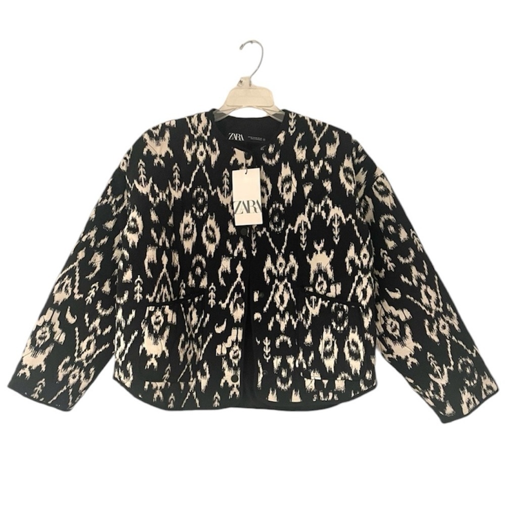 New ZARA Print Puffer Jacket With Front Patch Pockets And Side Vents